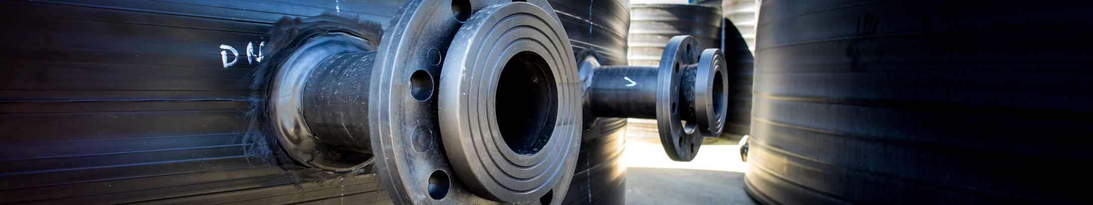 Stoll Abwassertechnik - Schweißer bei der Arbeit